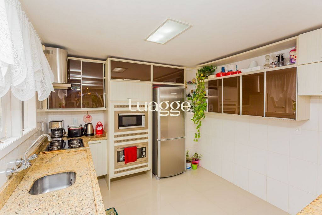 Casa de Condomínio à venda com 3 quartos, 275m² - Foto 12
