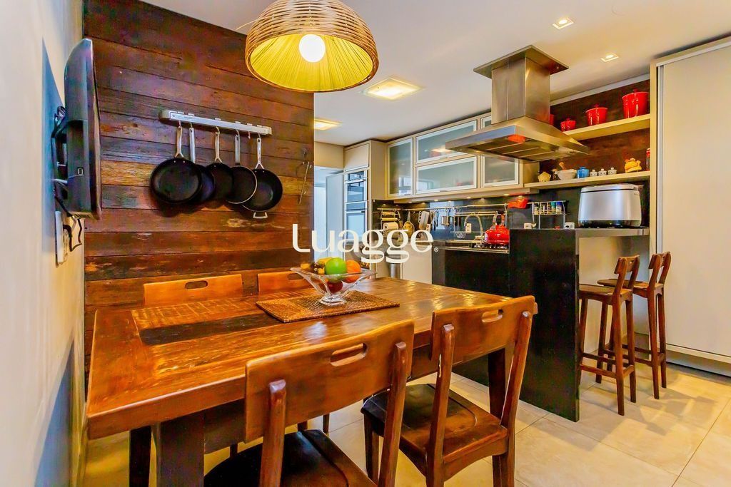 Apartamento à venda com 3 quartos, 211m² - Foto 26