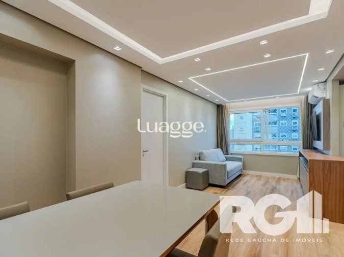 Apartamento à venda com 3 quartos, 83m² - Foto 2