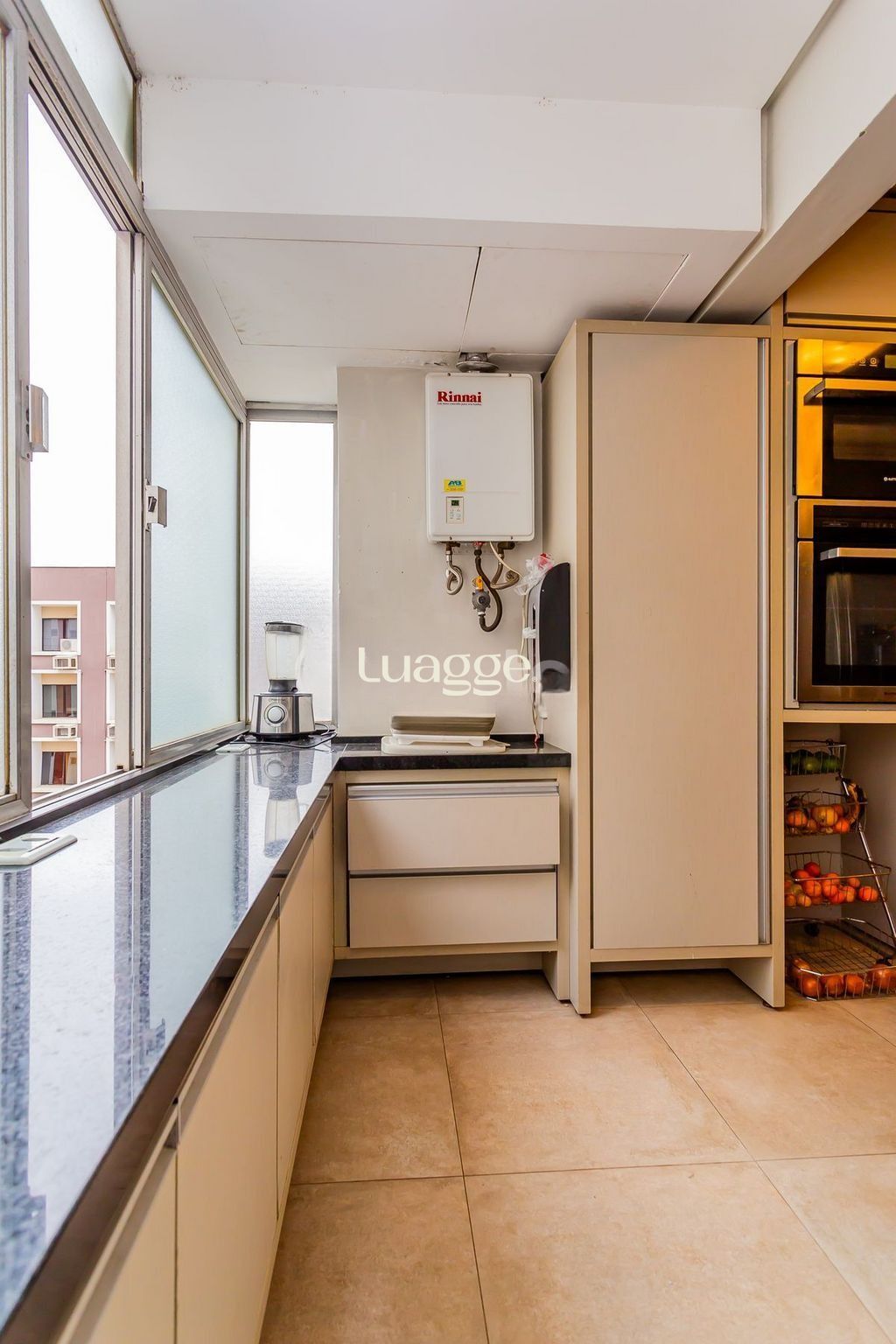 Apartamento à venda com 3 quartos, 211m² - Foto 29
