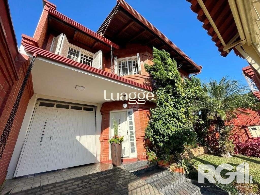 Casa, 3 quartos, 299 m² - Foto 1