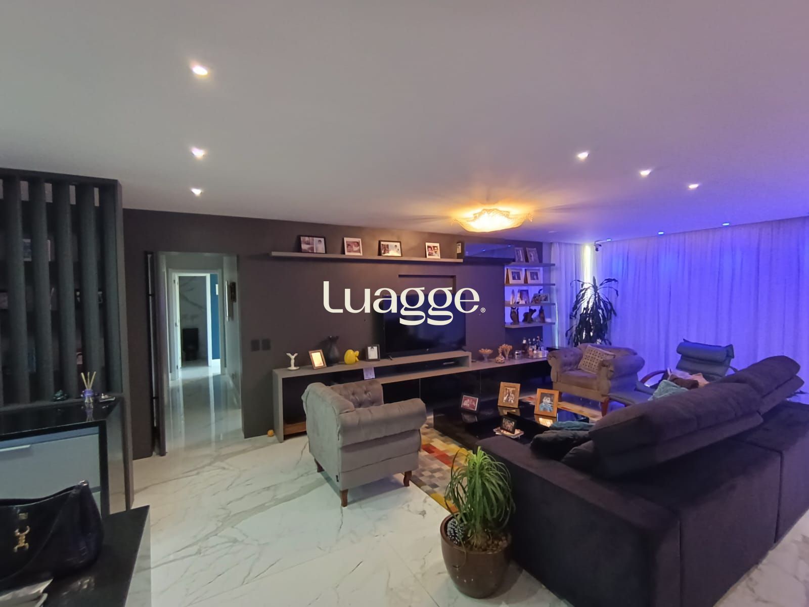 Apartamento, 3 quartos, 186 m² - Foto 1