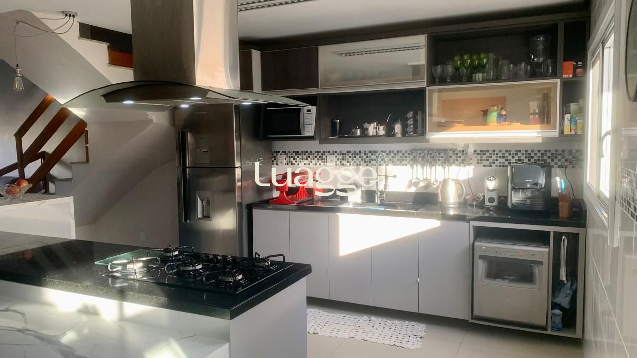 Casa à venda com 3 quartos, 130m² - Foto 8