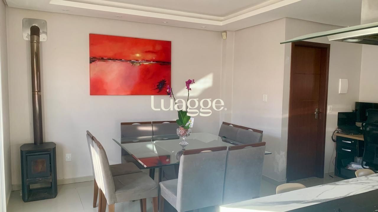 Casa à venda com 3 quartos, 130m² - Foto 4