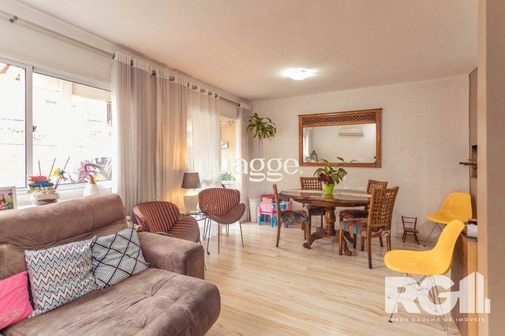 Casa de Condomínio à venda com 4 quartos, 146m² - Foto 1
