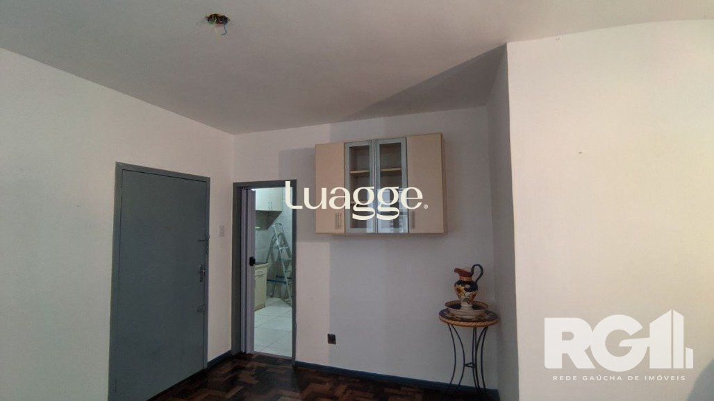 Apartamento à venda com 2 quartos, 62m² - Foto 4