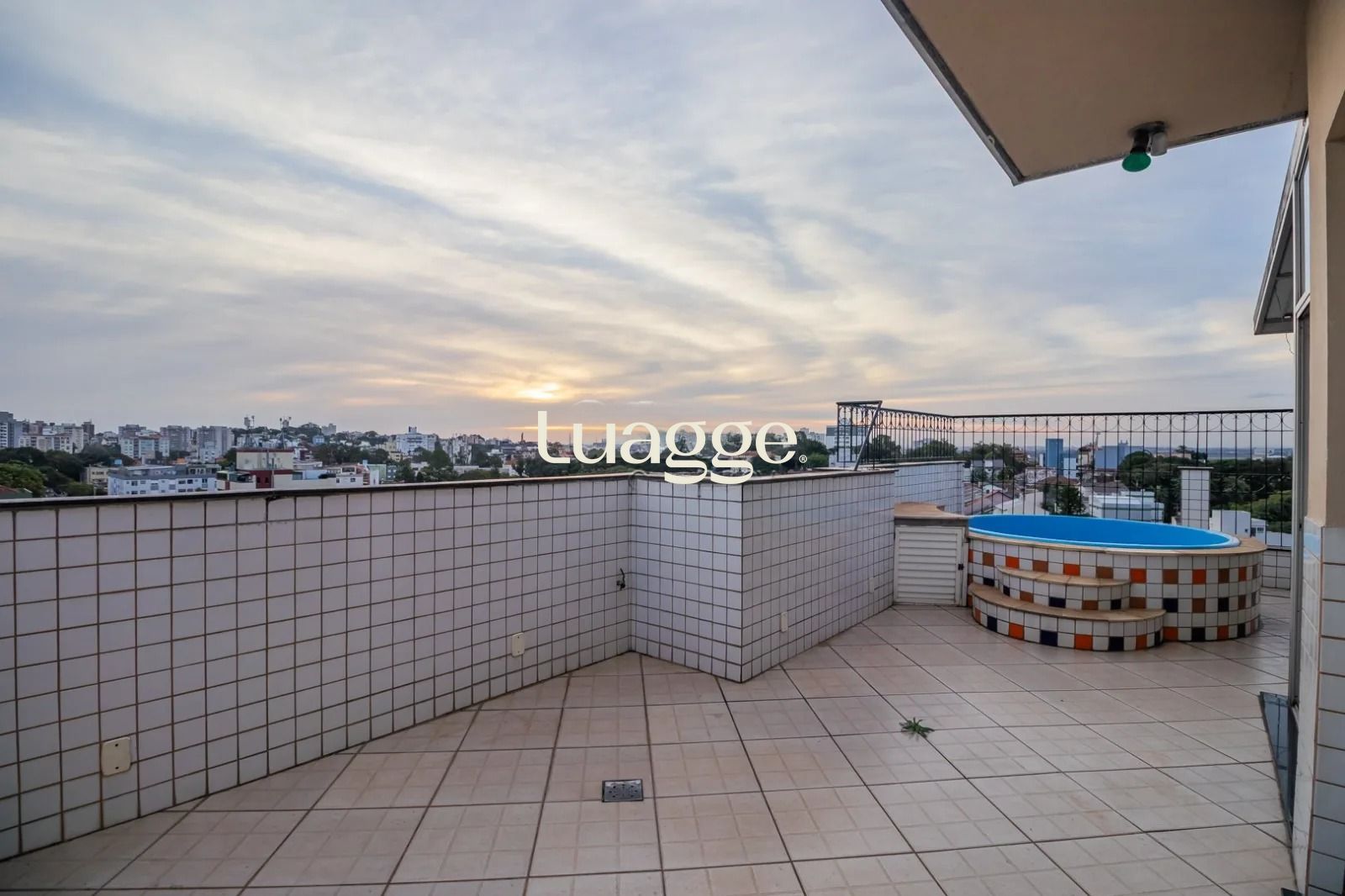 Cobertura à venda com 3 quartos, 185m² - Foto 2