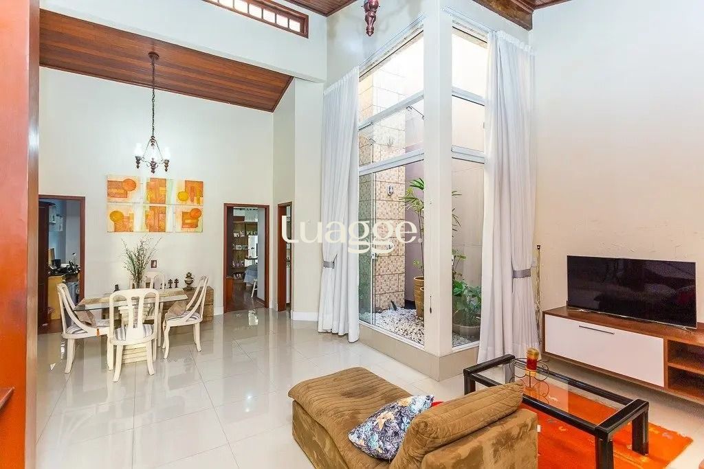 Casa à venda com 6 quartos, 362m² - Foto 12