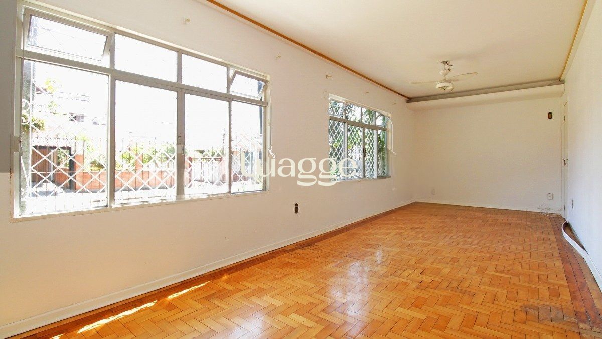 Casa à venda com 4 quartos, 220m² - Foto 8