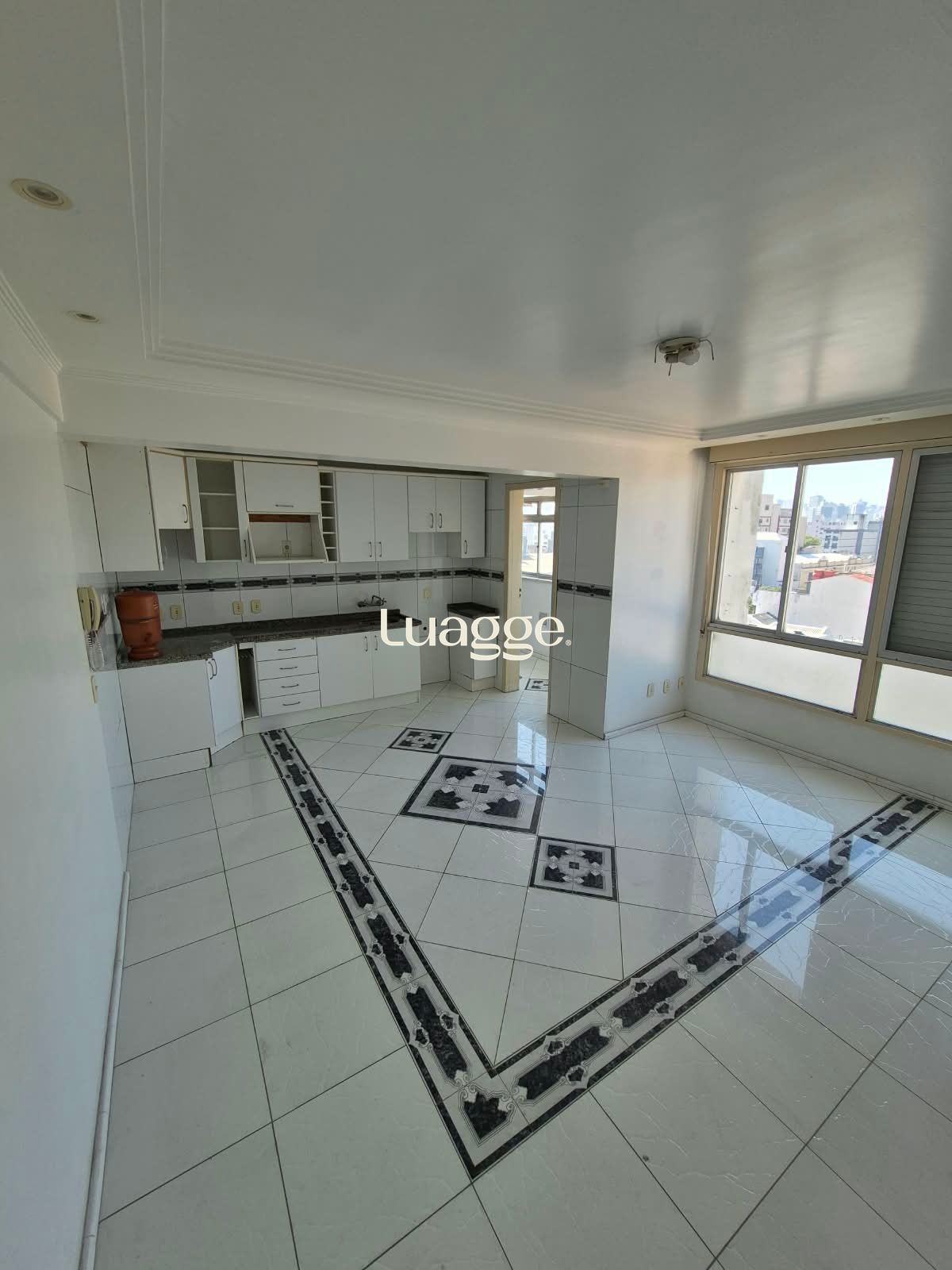 Apartamento com 2 Dormitórios na Cidade Baixa