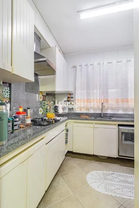 Casa de Condomínio à venda com 3 quartos, 228m² - Foto 11