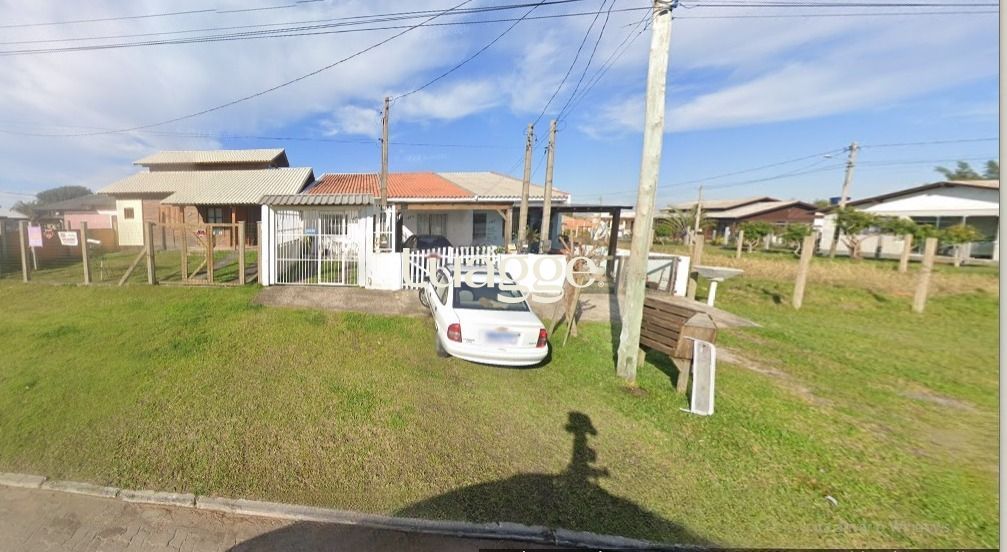 Casa à venda com 2 quartos, 74m² - Foto 1