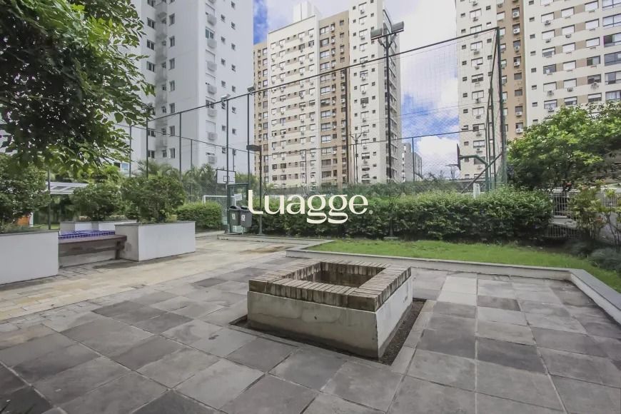 Apartamento à venda com 3 quartos, 107m² - Foto 31