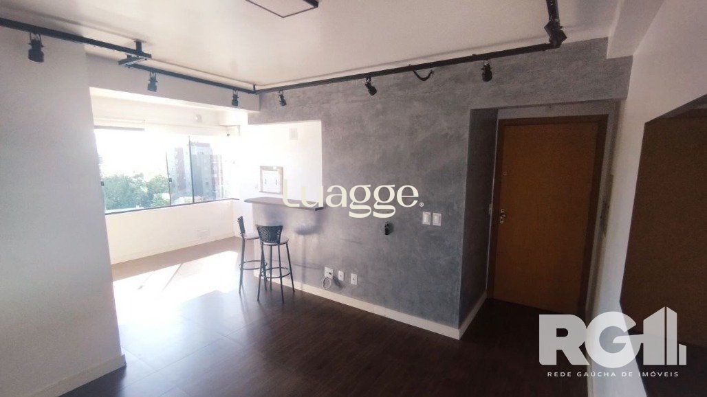 Apartamento à venda com 3 quartos, 76m² - Foto 4