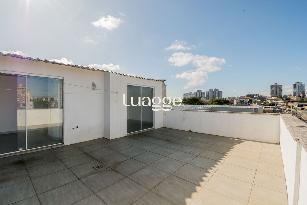 Cobertura à venda com 3 quartos, 134m² - Foto 2