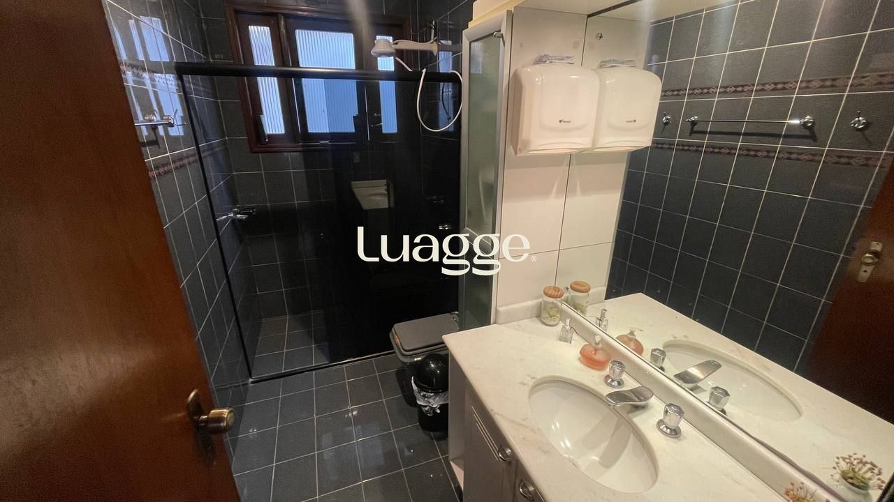 Casa, 4 quartos, 241 m² - Foto 30