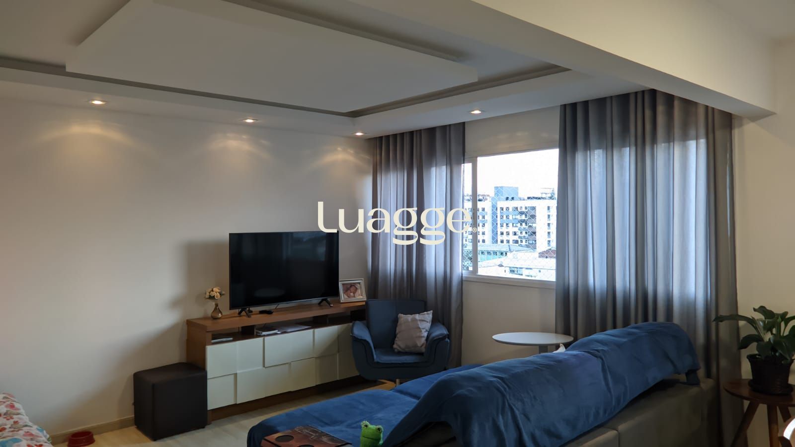 Apartamento à venda com 3 quartos, 70m² - Foto 1