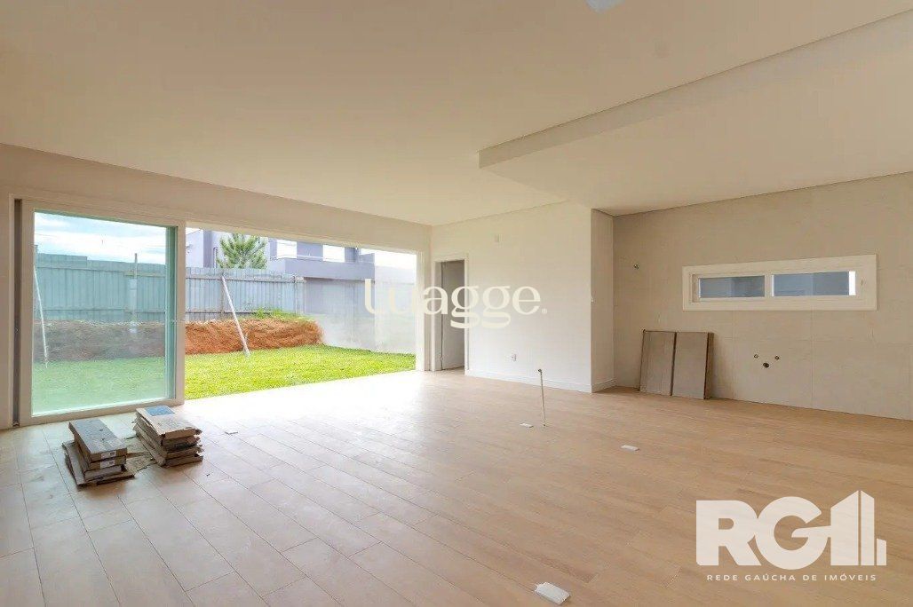 Casa de Condomínio à venda com 3 quartos, 223m² - Foto 5