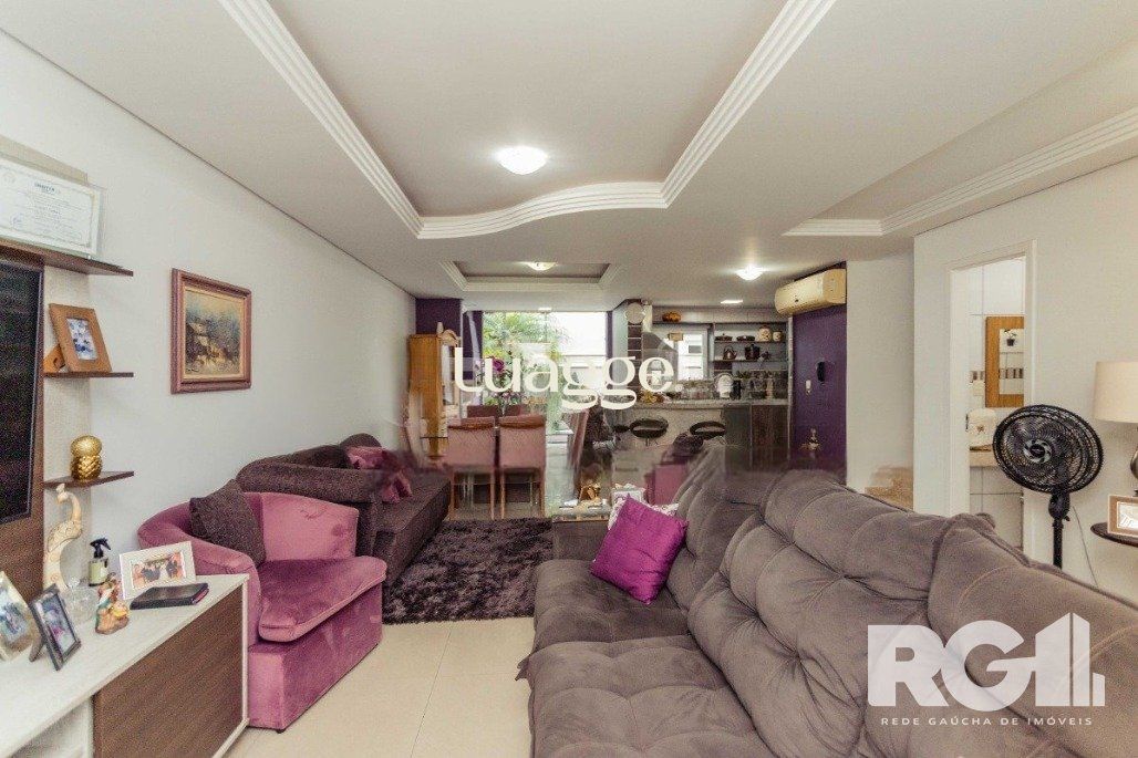 Casa de Condomínio à venda com 5 quartos, 249m² - Foto 1