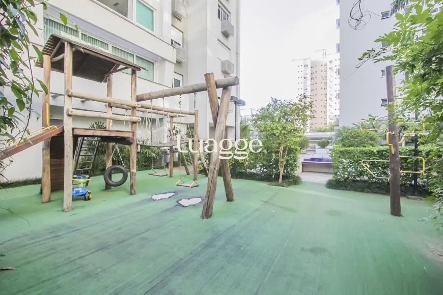 Apartamento à venda com 3 quartos, 107m² - Foto 28