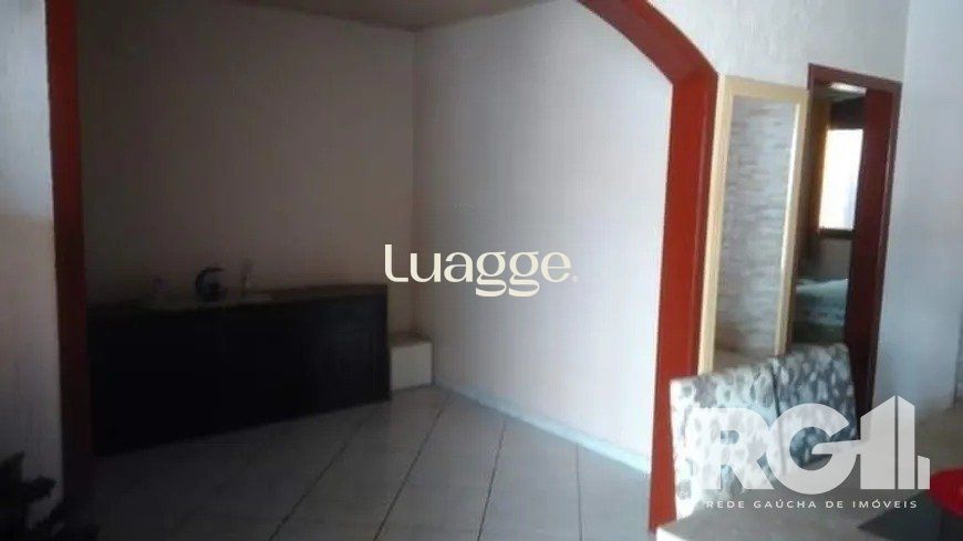 Casa à venda com 4 quartos, 134m² - Foto 3