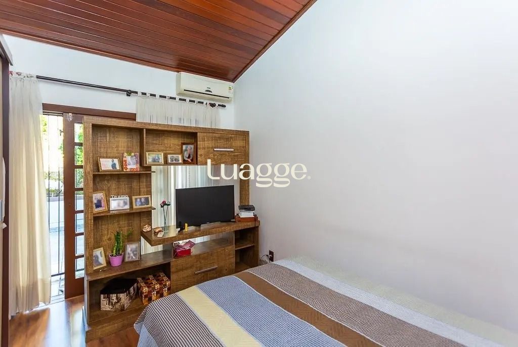 Casa à venda com 6 quartos, 362m² - Foto 23