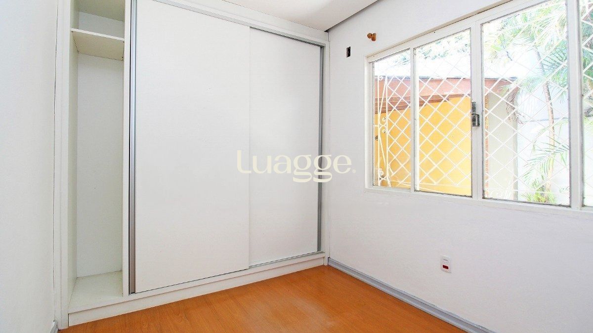 Casa à venda com 4 quartos, 220m² - Foto 26
