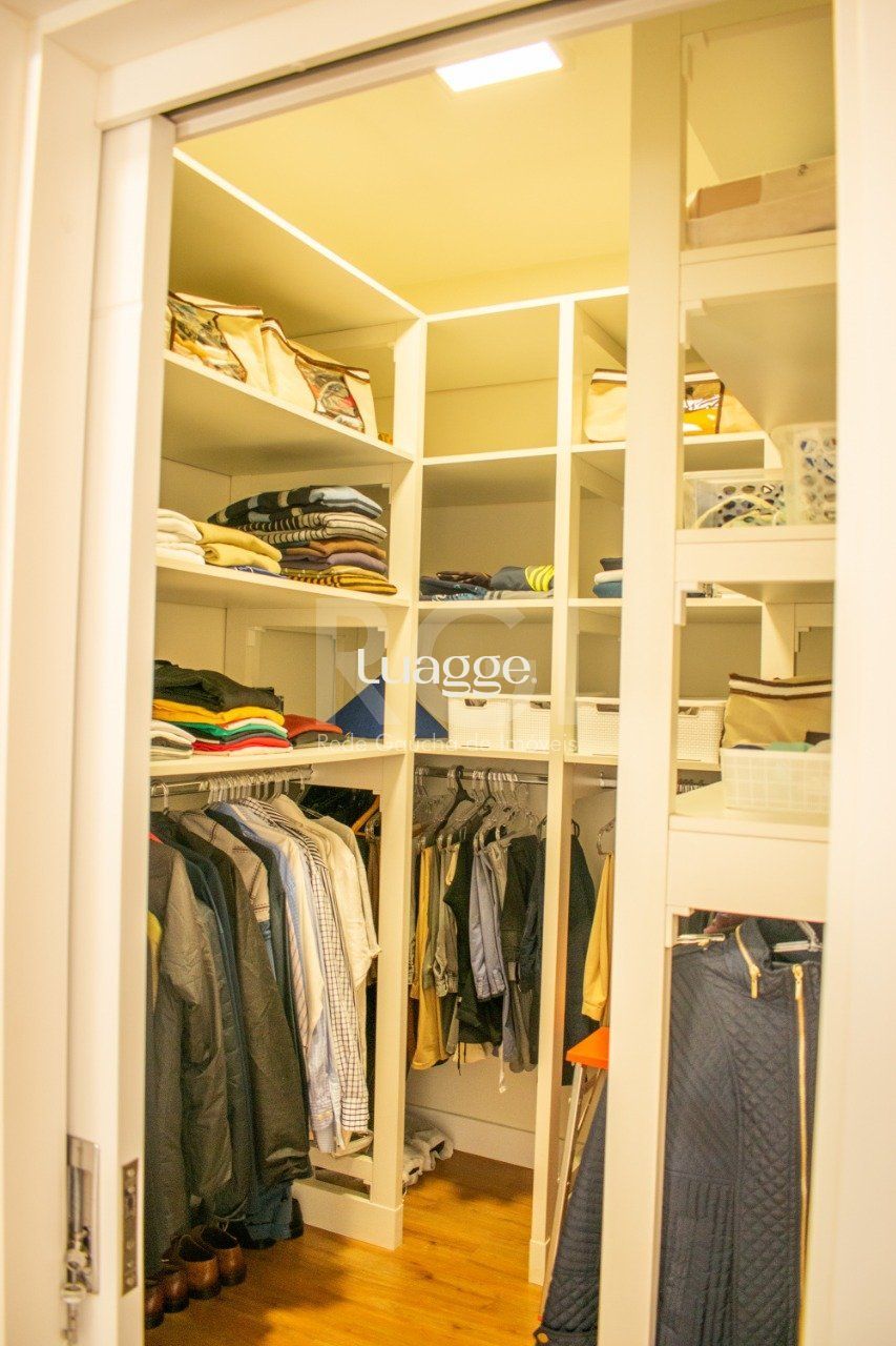 Casa de Condomínio à venda com 4 quartos, 378m² - Foto 23