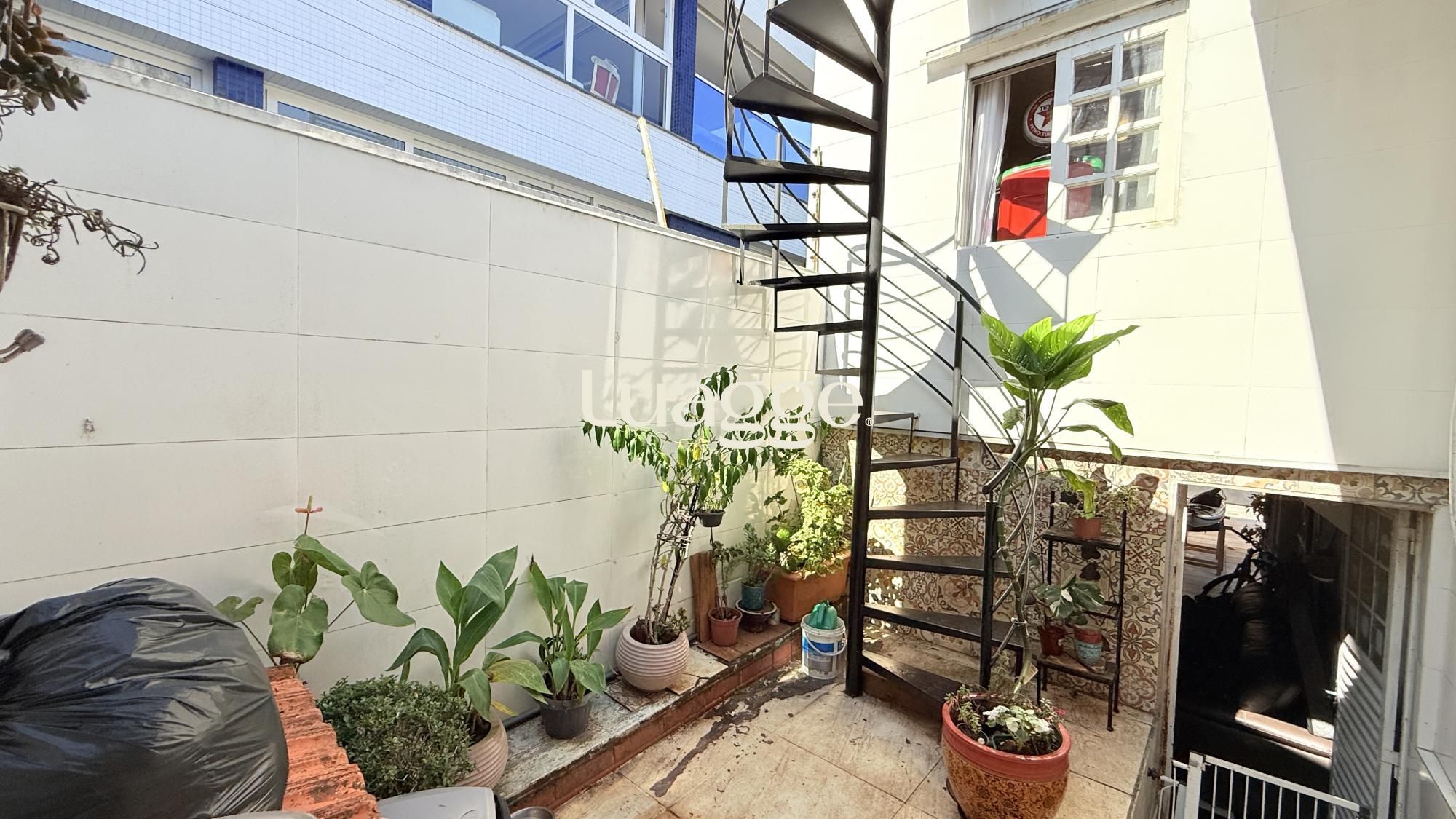 Casa à venda com 3 quartos, 279m² - Foto 24