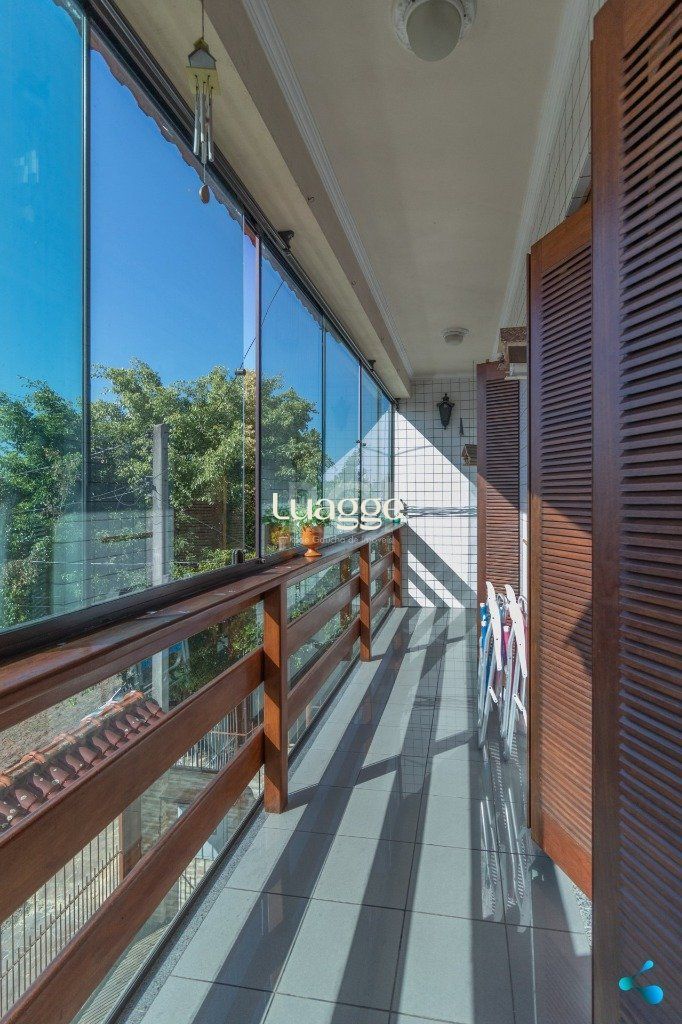 Casa à venda com 3 quartos, 274m² - Foto 7