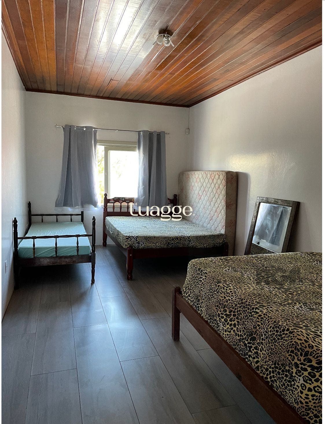Casa à venda com 6 quartos, 334m² - Foto 20