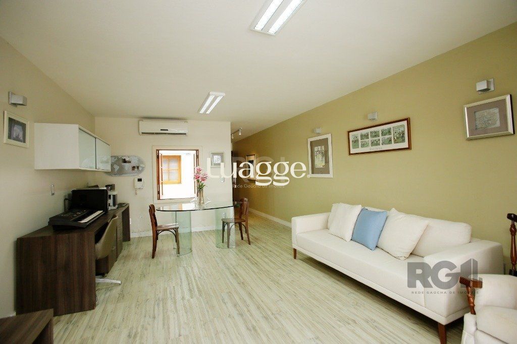 Casa à venda com 3 quartos, 241m² - Foto 16