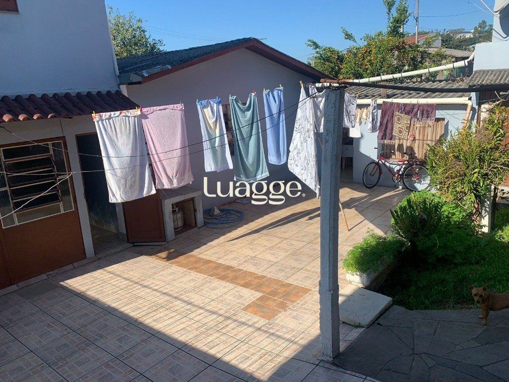 Casa à venda com 4 quartos, 203m² - Foto 3