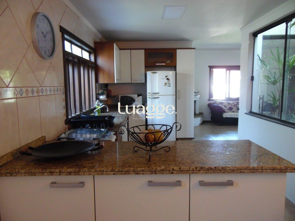 Casa à venda com 5 quartos, 411m² - Foto 8