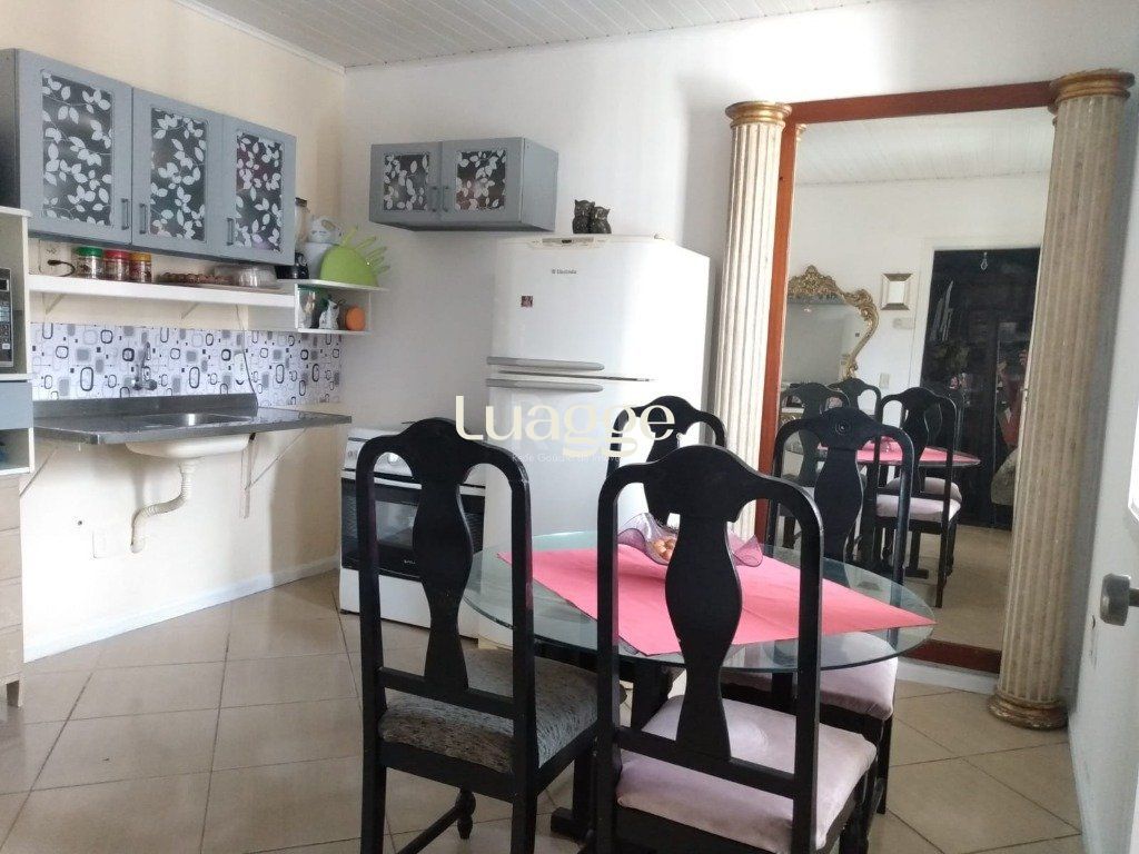 Casa à venda com 2 quartos, 59m² - Foto 12