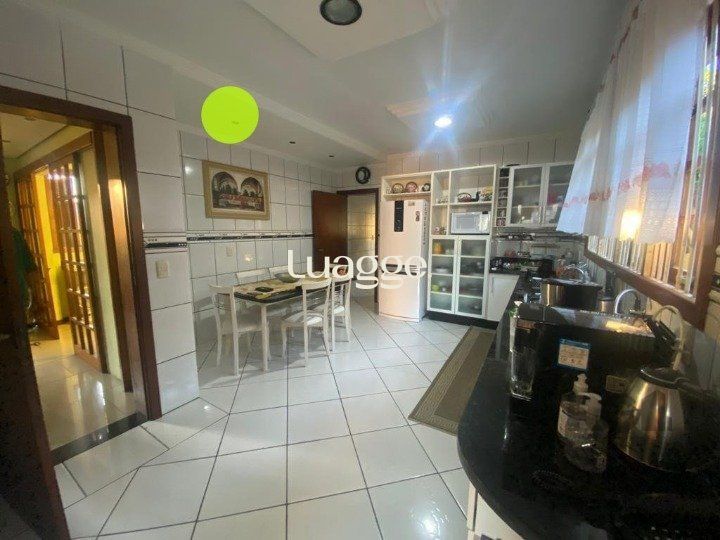Sobrado à venda com 5 quartos, 526m² - Foto 4