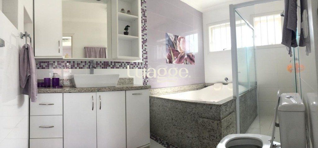 Casa à venda com 5 quartos, 243m² - Foto 22