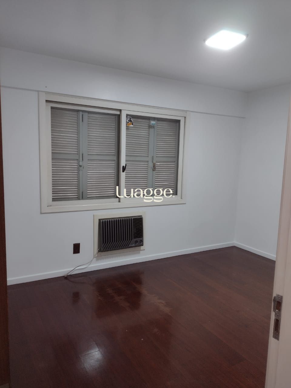 Apartamento à venda com 3 quartos, 200m² - Foto 21