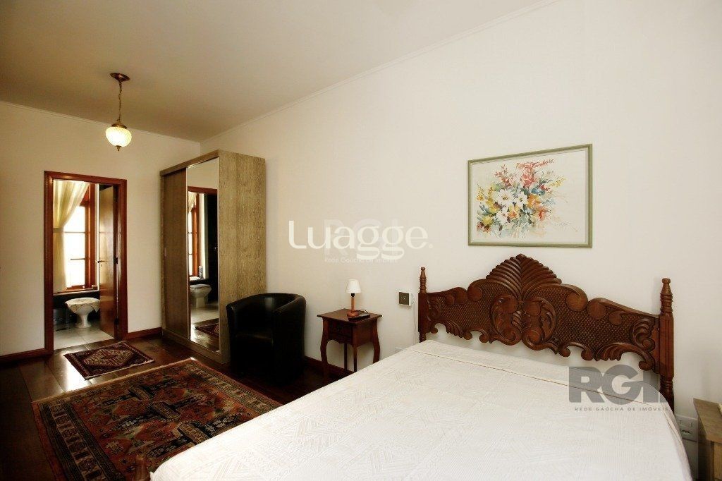 Casa à venda com 3 quartos, 241m² - Foto 28