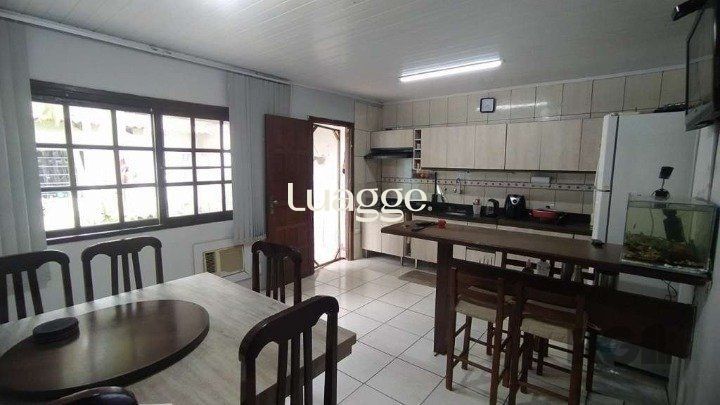 Casa à venda com 3 quartos, 152m² - Foto 8