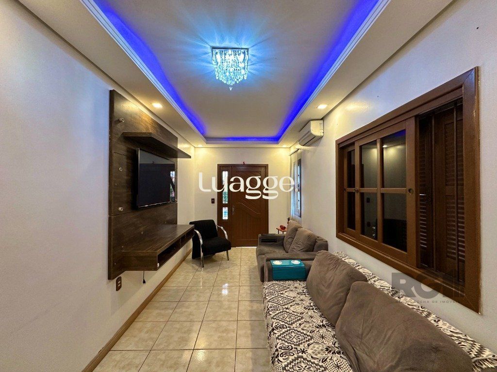 Casa à venda com 3 quartos, 289m² - Foto 2