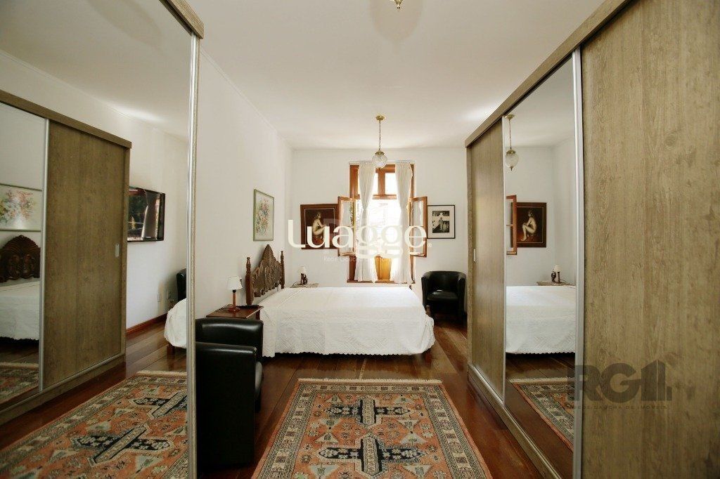 Casa à venda com 3 quartos, 241m² - Foto 32