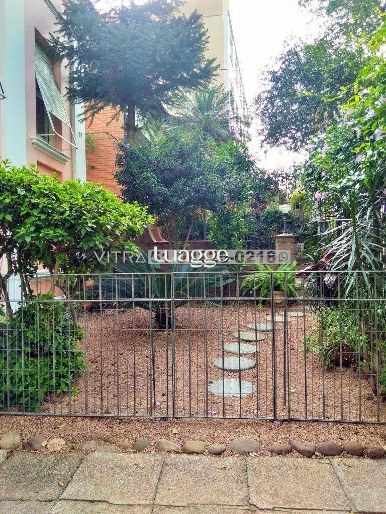 Casa à venda com 6 quartos, 212m² - Foto 43