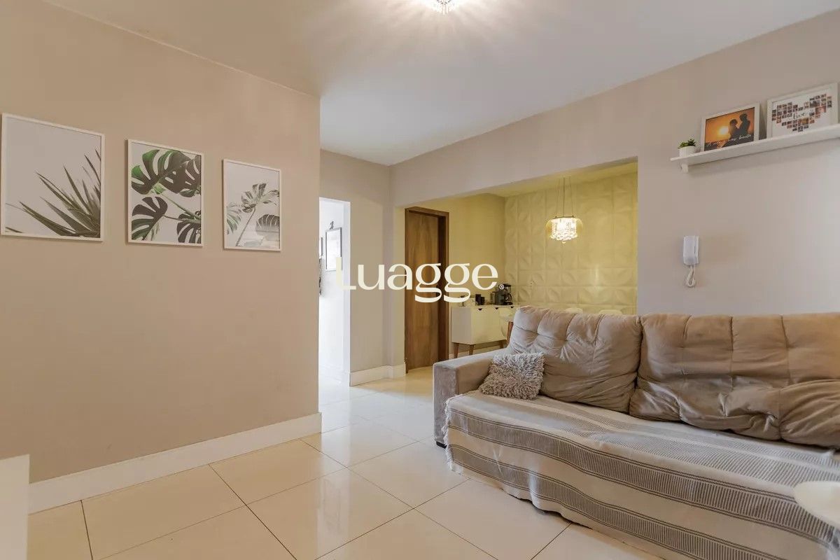 Apartamento à venda com 2 quartos, 60m² - Foto 2