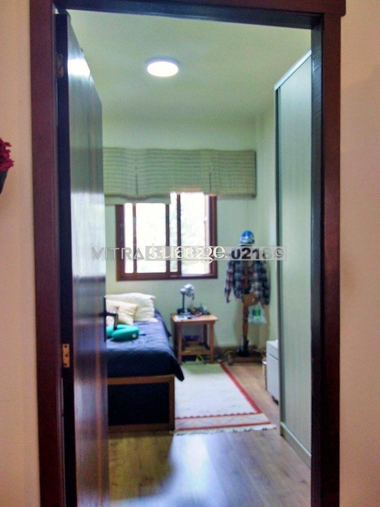 Casa à venda com 6 quartos, 212m² - Foto 15