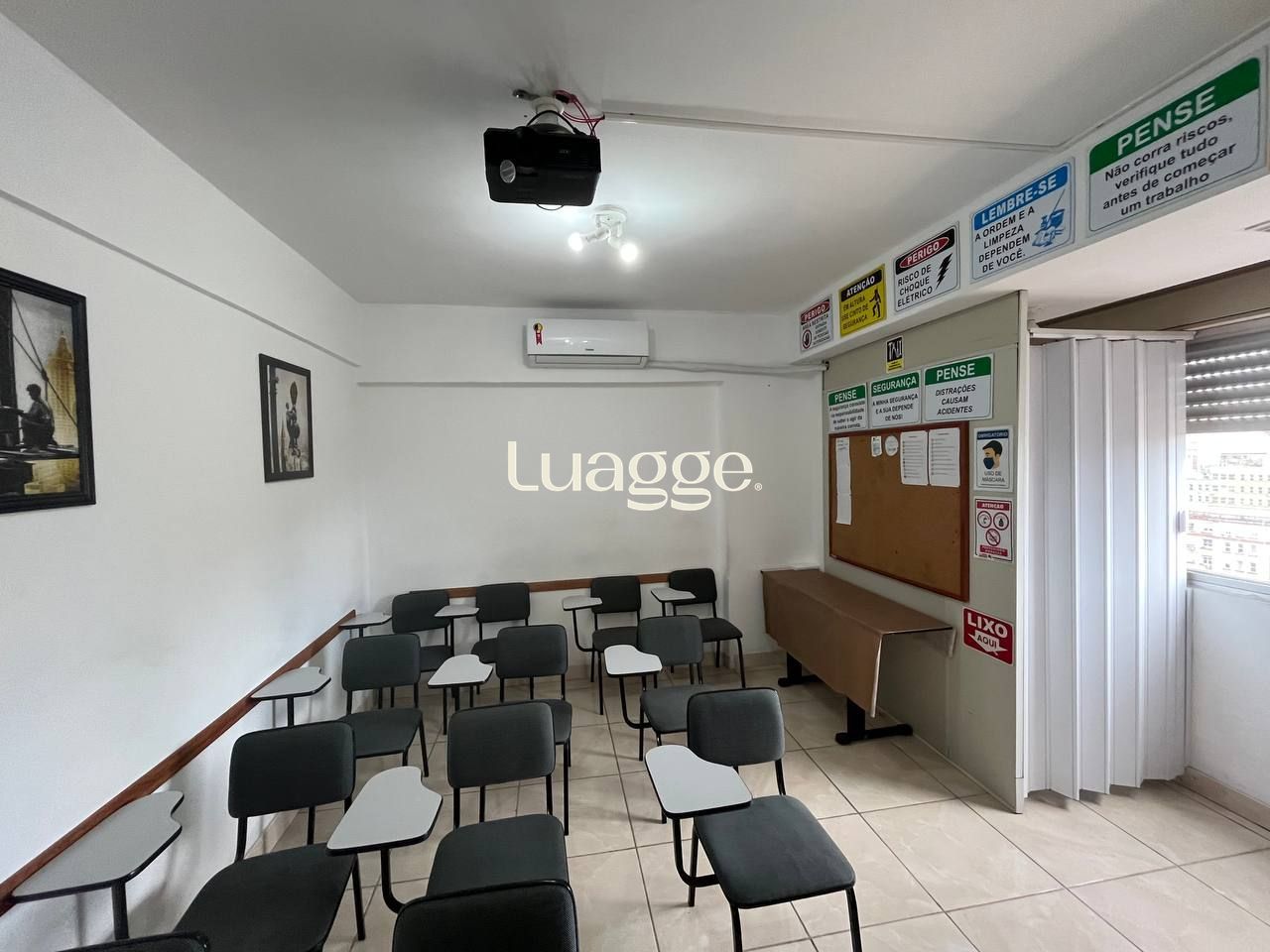Sala comercial à venda – Andar alto, ótima vista
