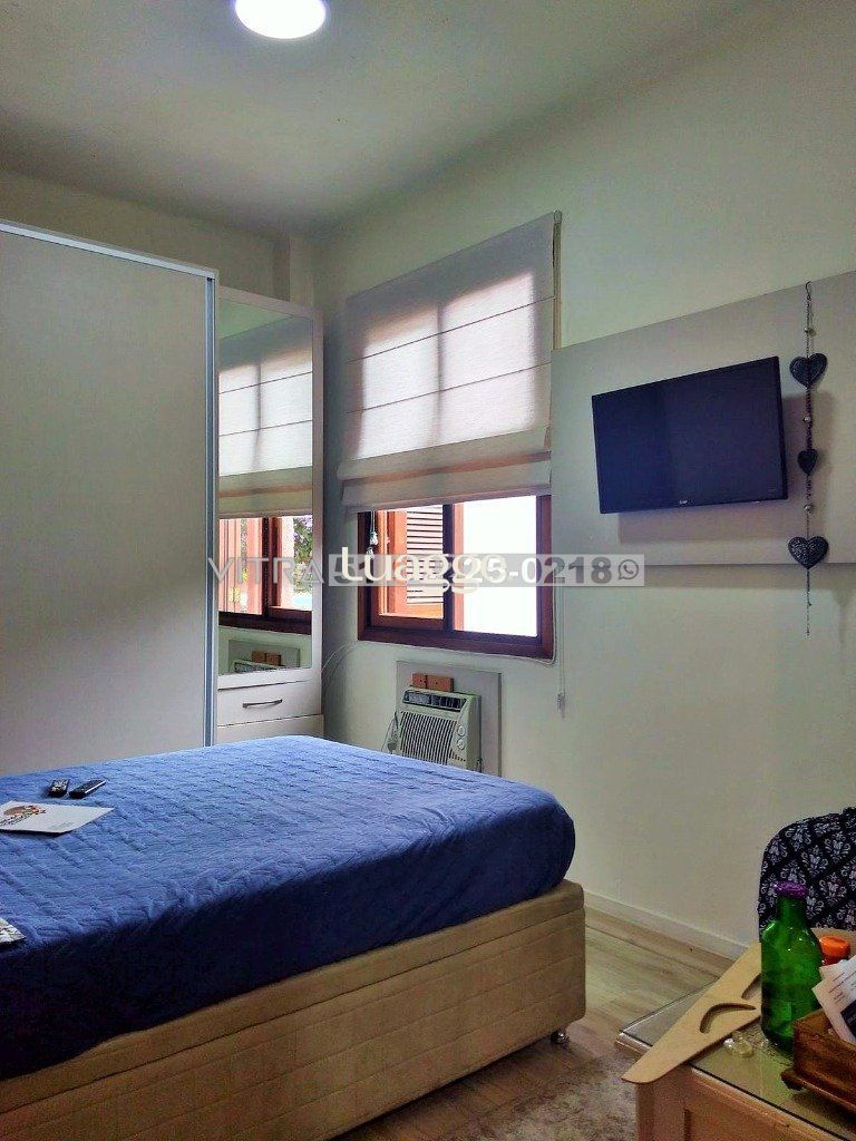 Casa à venda com 6 quartos, 212m² - Foto 16
