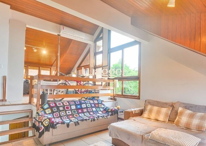 Casa à venda com 3 quartos, 211m² - Foto 10