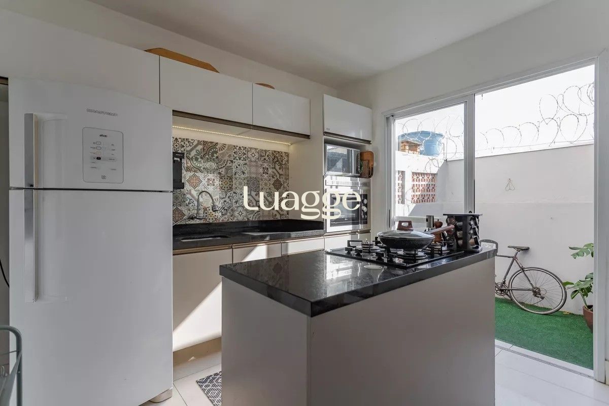 Apartamento à venda com 2 quartos, 60m² - Foto 14