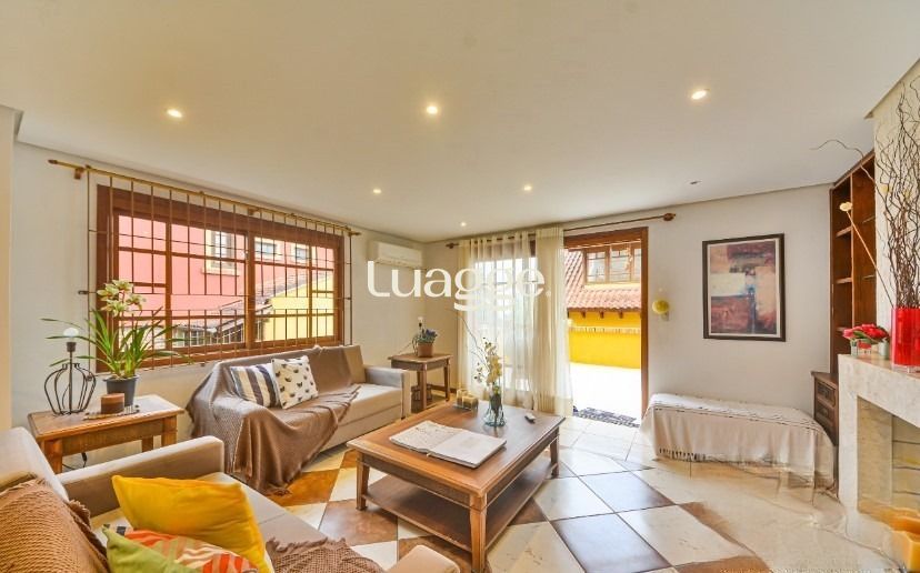Casa à venda com 3 quartos, 211m² - Foto 7